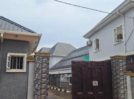 sudus hotel and lounge，位于Onitsha的酒店