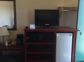 Esterhazy Motor Hotel，位于Esterhazy的酒店