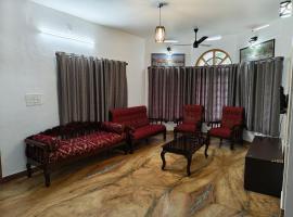 Big Family Getaway 3BHK Extra Beds Private，位于Thodupuzha的酒店