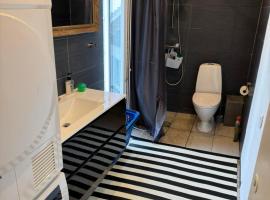 Thistedvej 85C, Room 3，位于Nørresundby的酒店