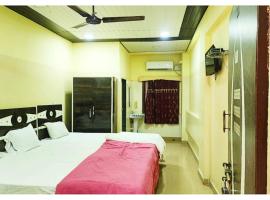 Near Chogle Complex Lodge maharastra Ghansar in Mhasla Rd，位于Mhasla的木屋