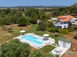 SARDINIA RE - Villa Fioretta Flowers Apartments，位于奥尔梅多的酒店