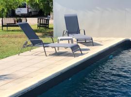 Le Grillage a Poules，位于让萨克拉帕吕埃的Spa酒店