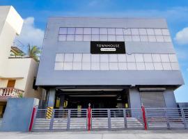 Super Townhouse Nanganallur Near Chennai Airport