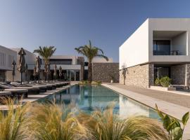 Mosay All Suite Hotel，位于兰皮的带泳池的酒店