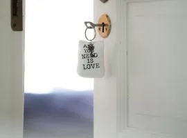 Naissaaren Villa Valo