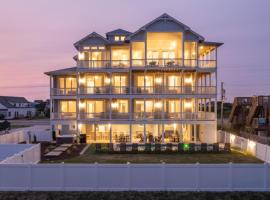 Solara 14 Bedroom Home at Hatteras Island Reserve，位于哈特勒斯的酒店