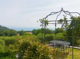 fantastic lake view and pool, Primo sole