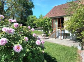 Gite de Miavoye calme nature chaleur vue，位于Onhaye的酒店