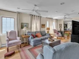 Home Port - Spacious Retreat in Prime Location home