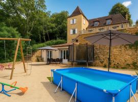 Gîte Le Vélo Bleu - Airco & Parking，位于萨尔拉拉卡内达的酒店