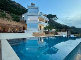 Villa Horizon - luxury between sea & nature，位于Rafrāf的酒店
