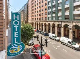 波尼连普拉亚酒店