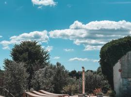 Holiday Home Sofia - quiet village&quick highway close to Biograd na Moru and Zadar，位于本科瓦茨的酒店