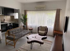 Lovely Serene Apartment with 24hrs Power，位于Ikate的酒店