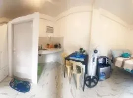 Centrally located studio 1 with AC and kitchenette