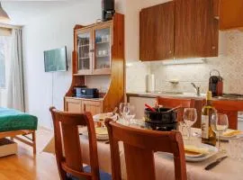 Studio Les Erables Apt 361 by Interhome