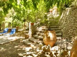 Angela's River Paradise Cottages