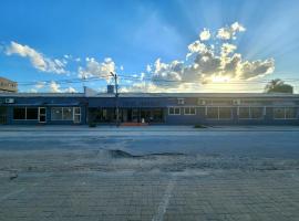 Hotel Nhungue & Shopping Lda，位于太特的酒店