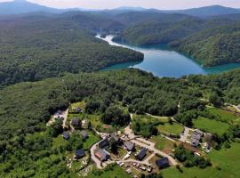 Ethno Houses Plitvice Lakes Hotel，位于普利特维采村的酒店