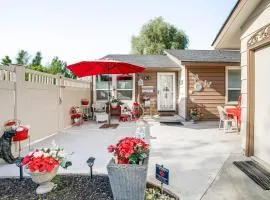 14 Mi to Meridian Water-View Retreat with Patios!