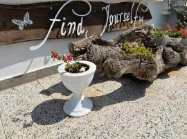 Find Yourself 1 - Sikia