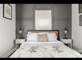 Washington Park Motel Deluxe Suite 11，位于Norwell的酒店