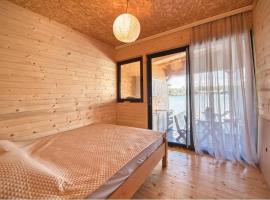 Sunset 4，位于Ada的酒店