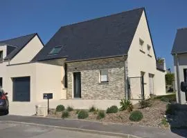 House 4 rooms with garden in Saint-Coulomb