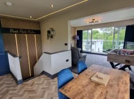 Penthouse - Duplex Flat - Central Location