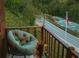 River Deluxe Botıque