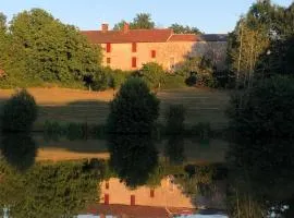 Le Vieux Château de Saint Martin-Lars