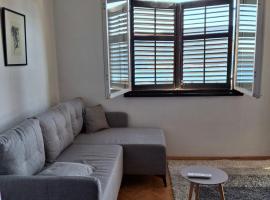 Sol，位于Kravlja的海滩酒店