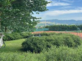 Agriturismo Lambra La Casa Del Sol，位于阿夏戈的酒店