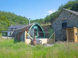 Scenic Pet Friendly Pod in Talybont Aberystwyth