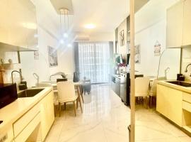 Apartemen Sky House BSD - Family 2 BR，位于萨姆波罗的酒店