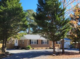 Tillery Trail Retreat Mount Gilead，位于Mount Gilead的酒店