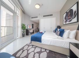 Damac Hills cozy studio for 2 people，位于Dubai Marina的酒店