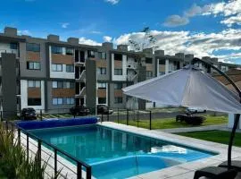 New Bamboo Skyline Business & Pool