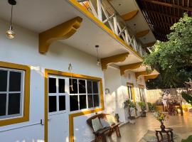 Casa Eulogia y Fortunata con AC y Desayuno a pasos del mar，位于兹波利特的酒店