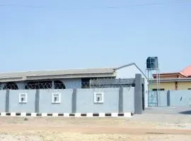 D Best luxury service apartment lodge