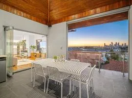 Designer Luxury 3brd - Epic Views - South Perth