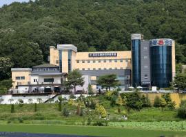 Mungang Hot Springs Hotel，位于Mudu-ri的酒店