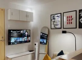 Cozy 2BR Condo Near Davao Airport with Samal View