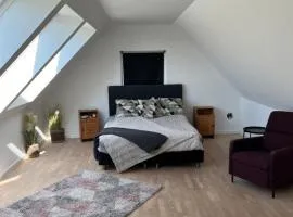 Toarp Suite free parking