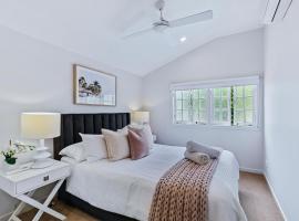 Park Avenue Terrace House 3Bed Outdoor BBQ，位于布里斯班的酒店