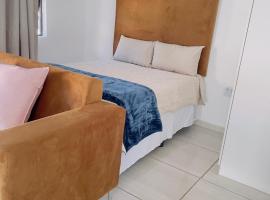 Uncle Charles guest house，位于比勒陀利亚的酒店