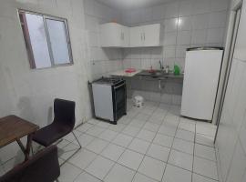 Kitnet inteiro 8 min a pé praia Ponta negra，位于纳塔尔的酒店