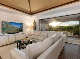 PINEAPPLE HALE Lovely 4BR KaMilo Home with Private Beach Access