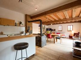 Biogarten-Ferienhaus Schiltern，位于多瑙河畔克雷姆斯的酒店